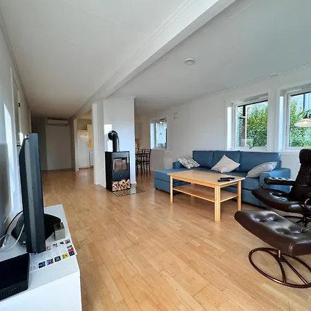 Cozy With Outside Terrace *